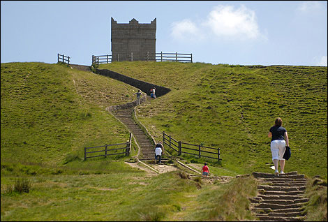 rivington_pike_470x318.jpg