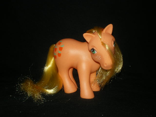 Curly_Haired_Applejack.jpg