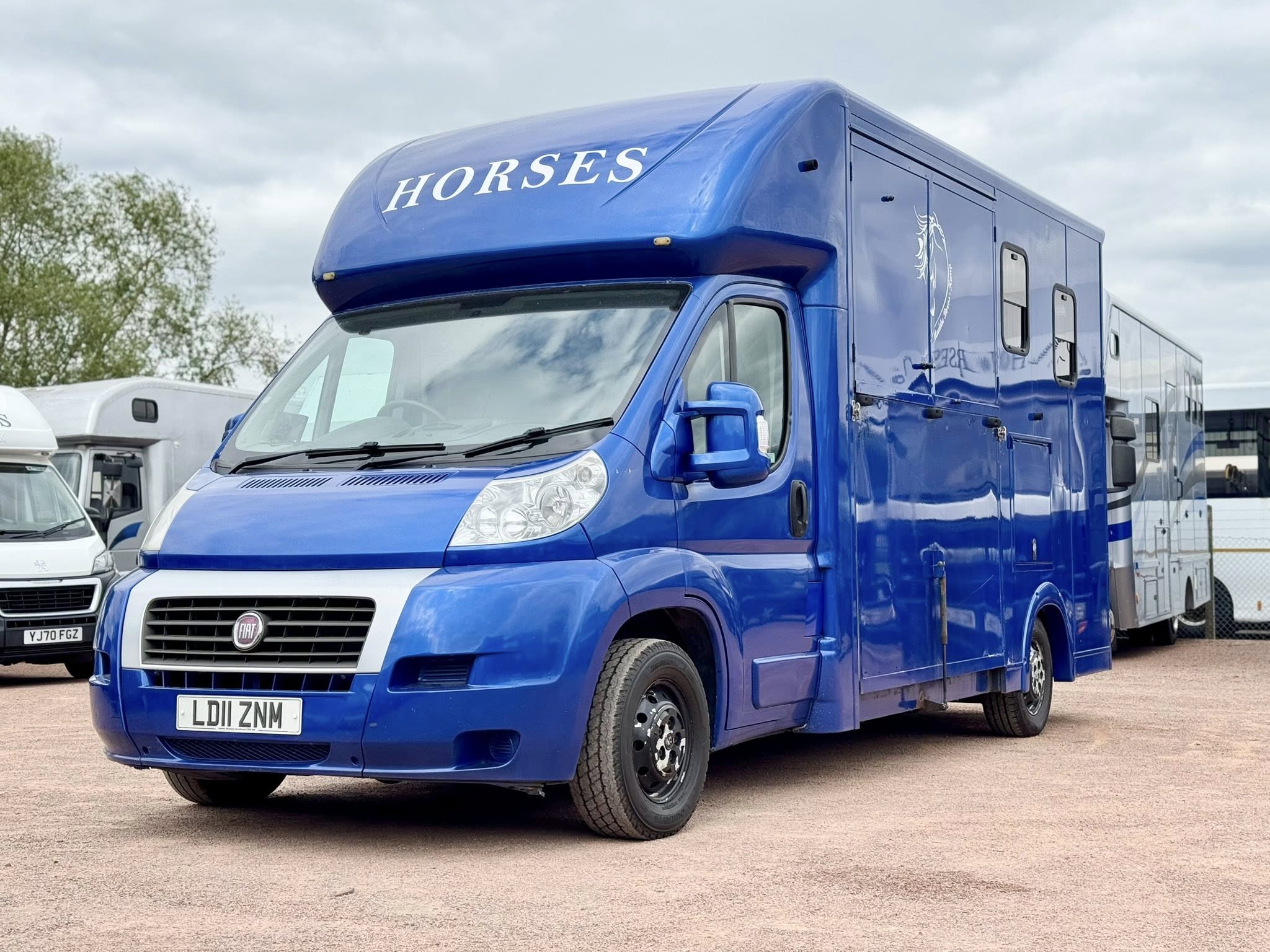 www.centralenglandhorseboxes.co.uk