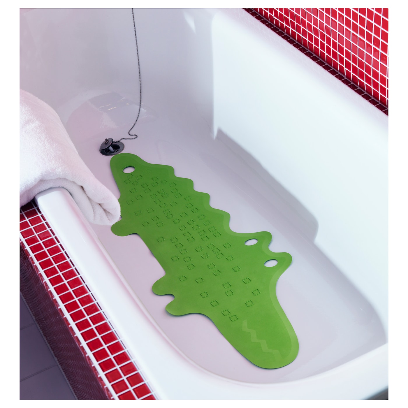 patrull-bathtub-mat-crocodile-green__0115444_pe264548_s5.jpg